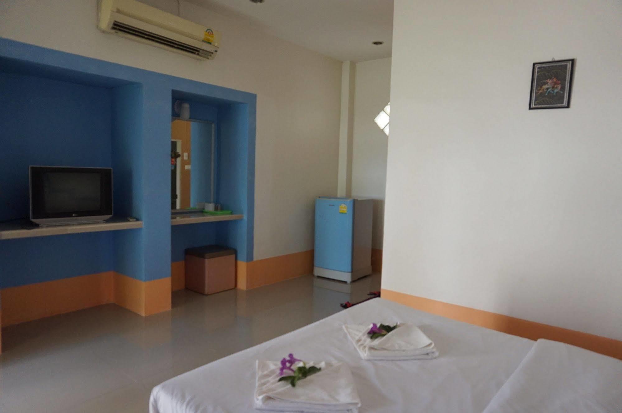 Ratchapreuk Resort Kalasin Exterior photo