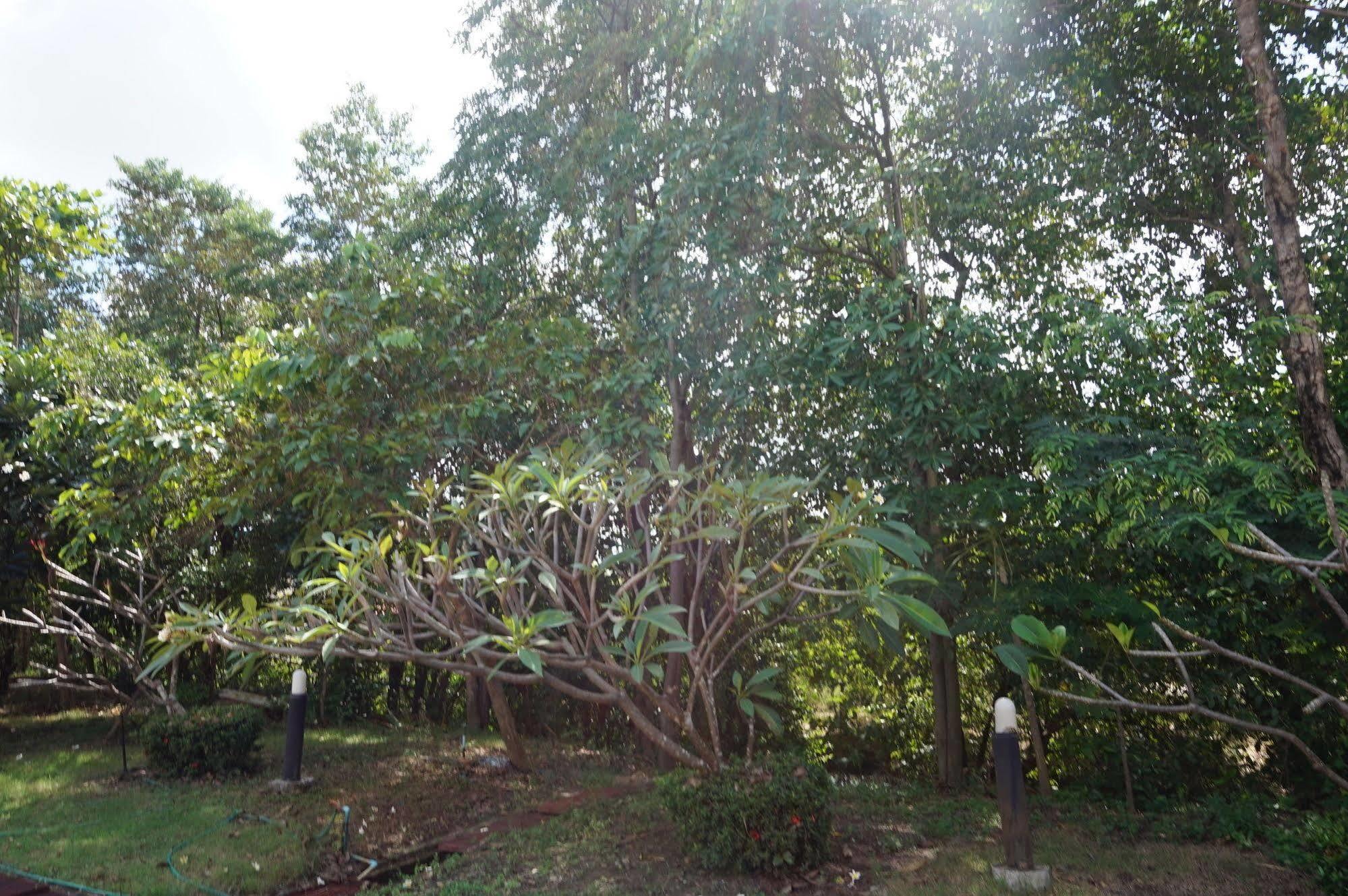 Ratchapreuk Resort Kalasin Exterior photo